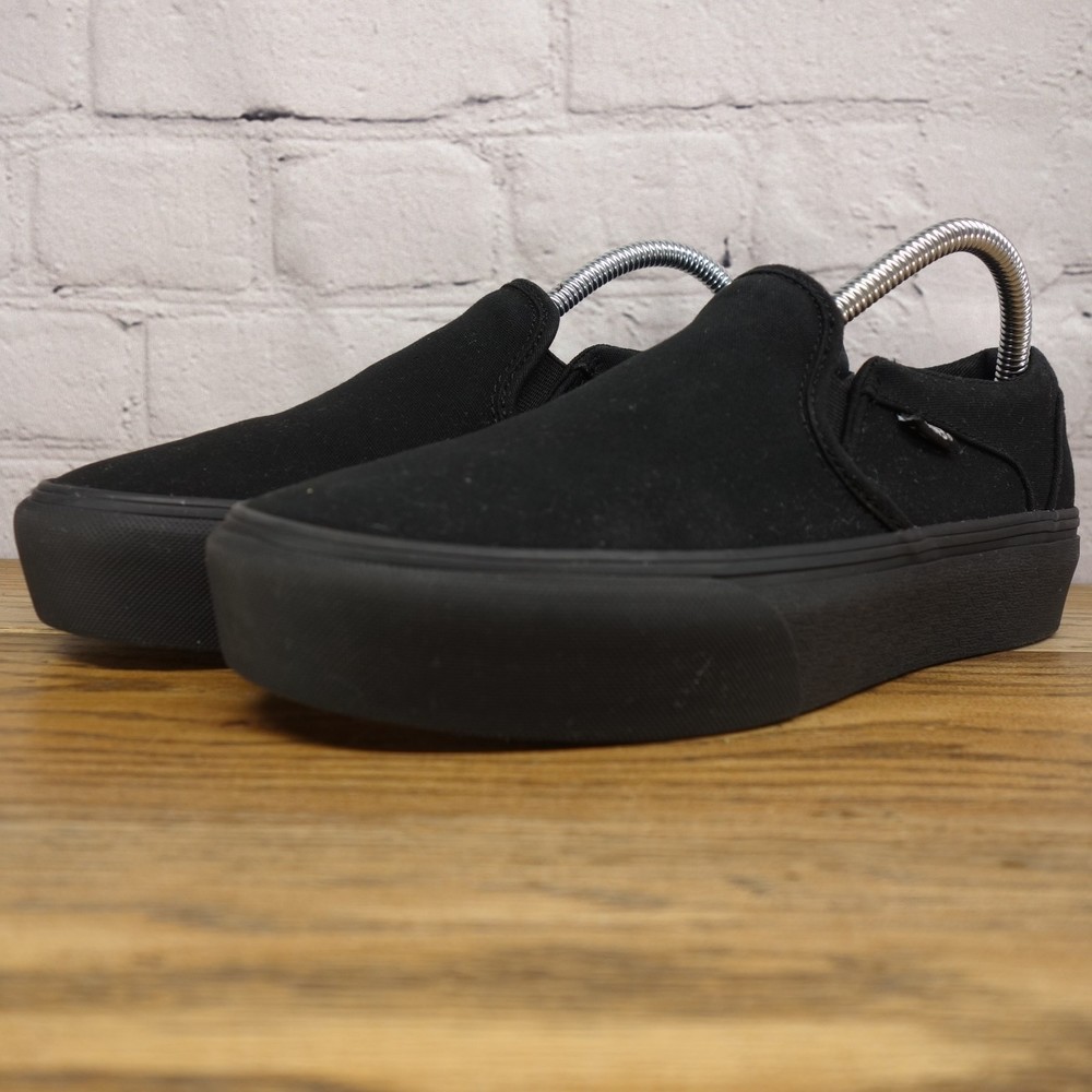 Vans Women's Size 8 Asher Black Slip On Skate Shoe
